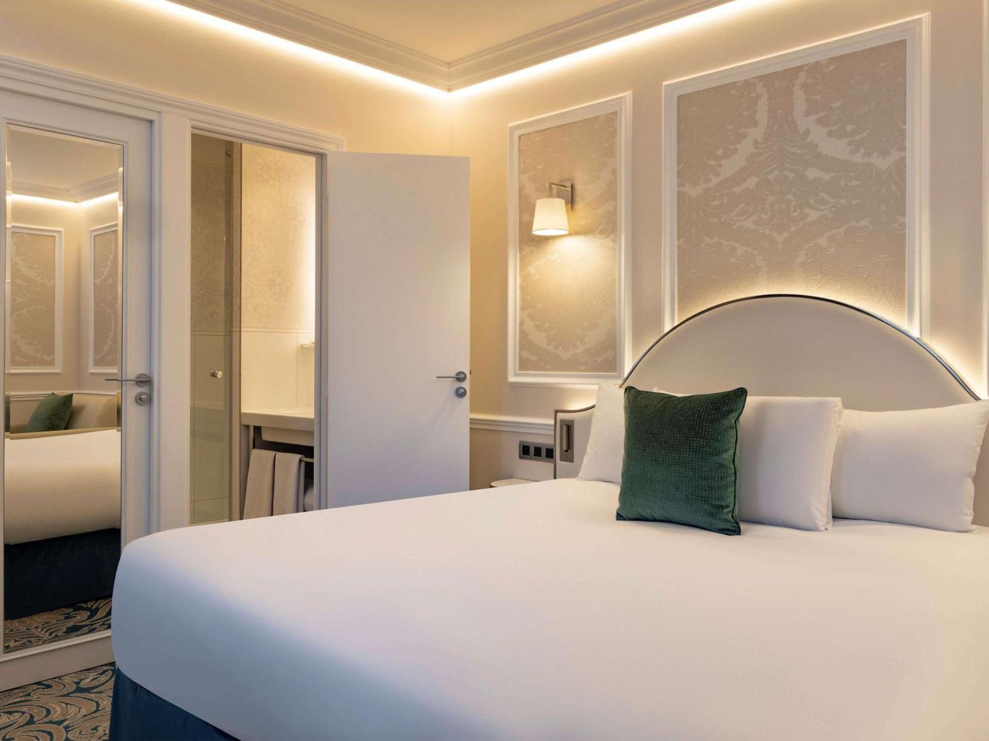 Hotel Mercure La Sorbonne Saint-Germain-Des-Pres Paris Exterior foto